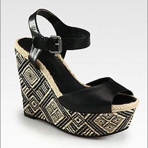 Vera Wang Wedges Black
